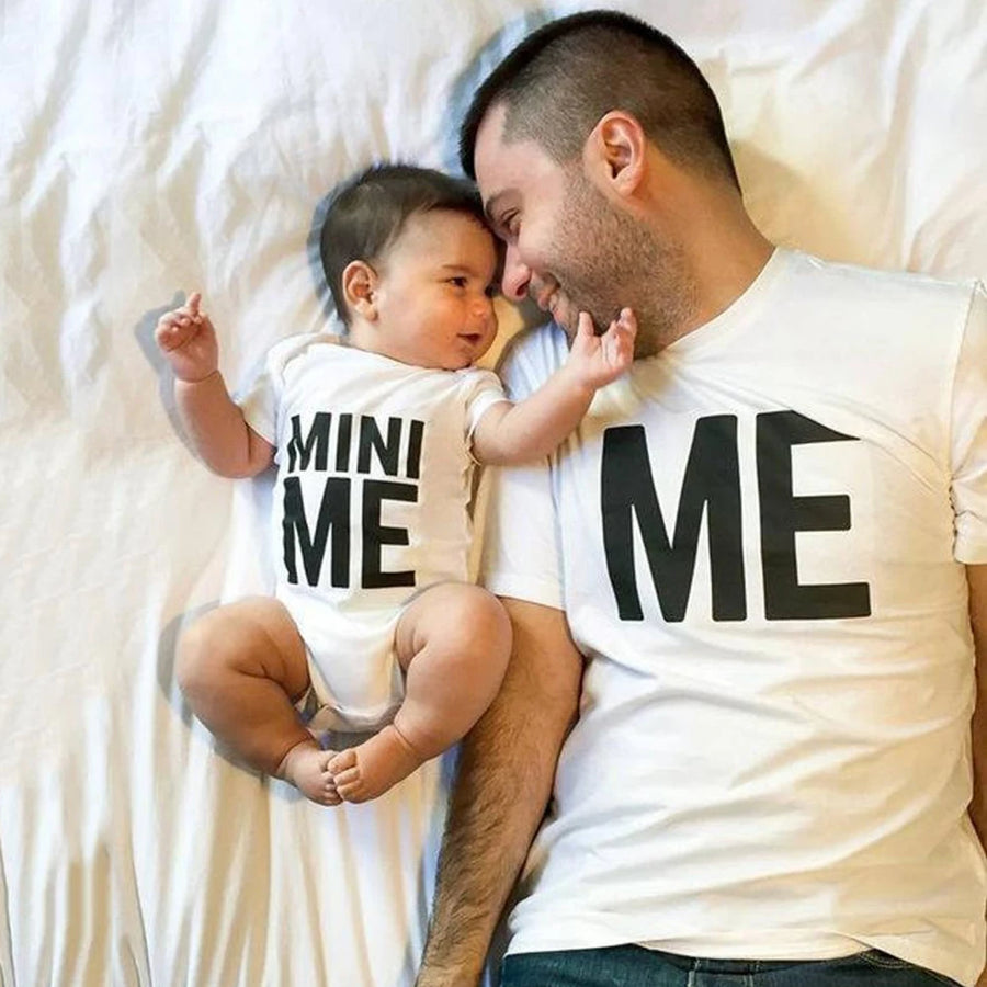 Daddy and Me Letter Tee – Matching Family T‑Shirt