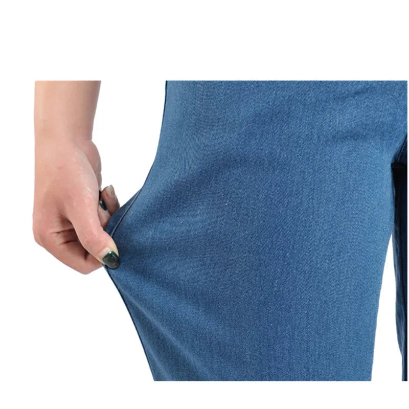 Women’s Embroidered Straight-Leg Jeans – High-Waist