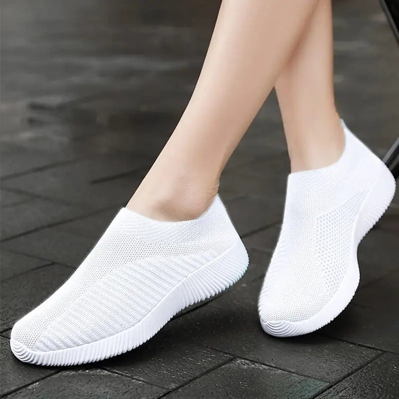 Lightweight Cotton Slip-On Shoes – Everyday Comfort Flats