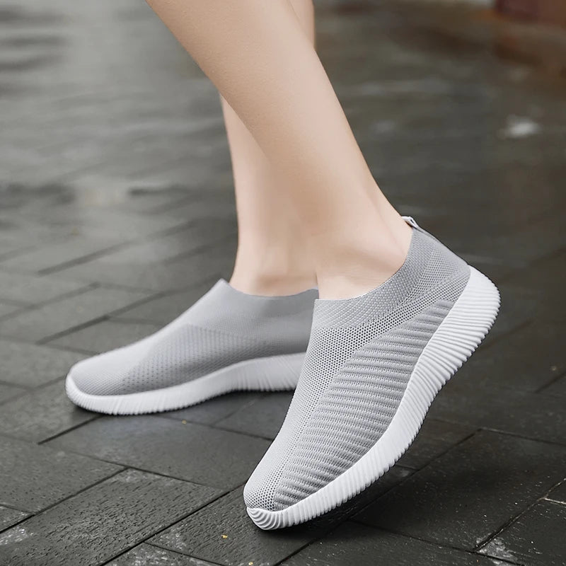 Lightweight Cotton Slip-On Shoes – Everyday Comfort Flats