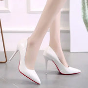 Pointed Super-High Heel Pumps for Dramatic Elevation