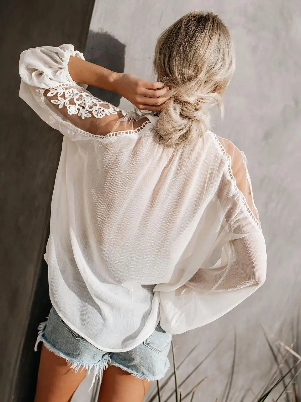 Women's Long Sleeve V-Neck Lace Top | OWNLUXE