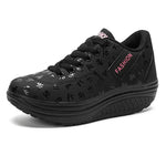 Load image into Gallery viewer, Women’s Lightweight Lace-Up Sneakers | Baskets légères à lacets pour femme

