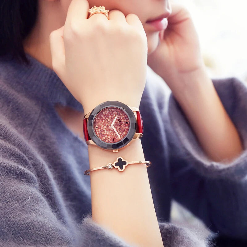 Leather Strap Quartz Watch - Minimalist Water-Resistant Wristwatch