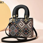 Load image into Gallery viewer, Tassel Flap Tote – Soft PU Leather / Sac Cabas à Frange – Cuir PU Souple
