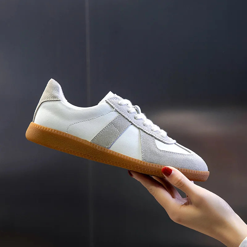 Women's Round Toe Leather Sneakers – Shop at OWNLUXE