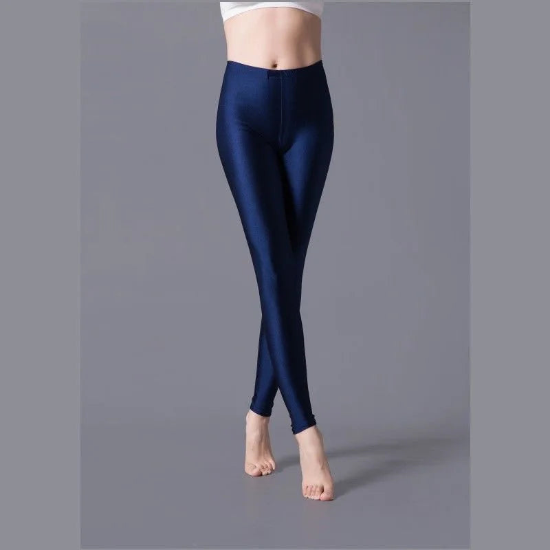 Skinny Extended-Size Shiny Yoga Leggings | OWNLUXE