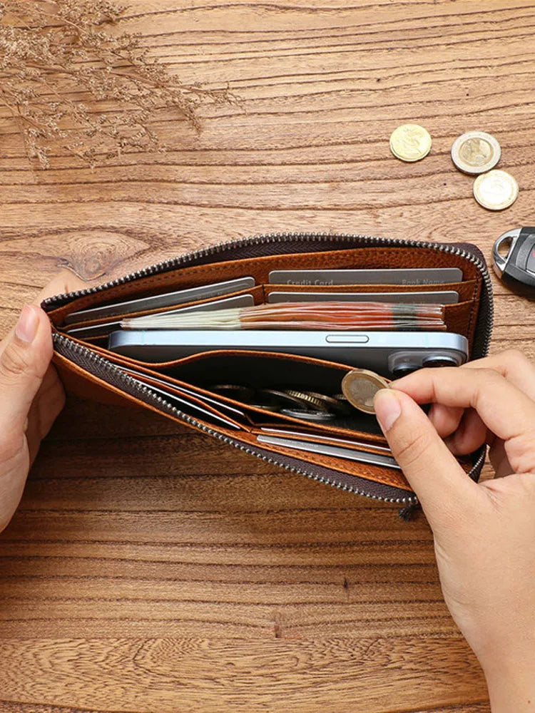 Spacious Vegetable-Tanned Leather Vintage Wallet | OWNLUXE