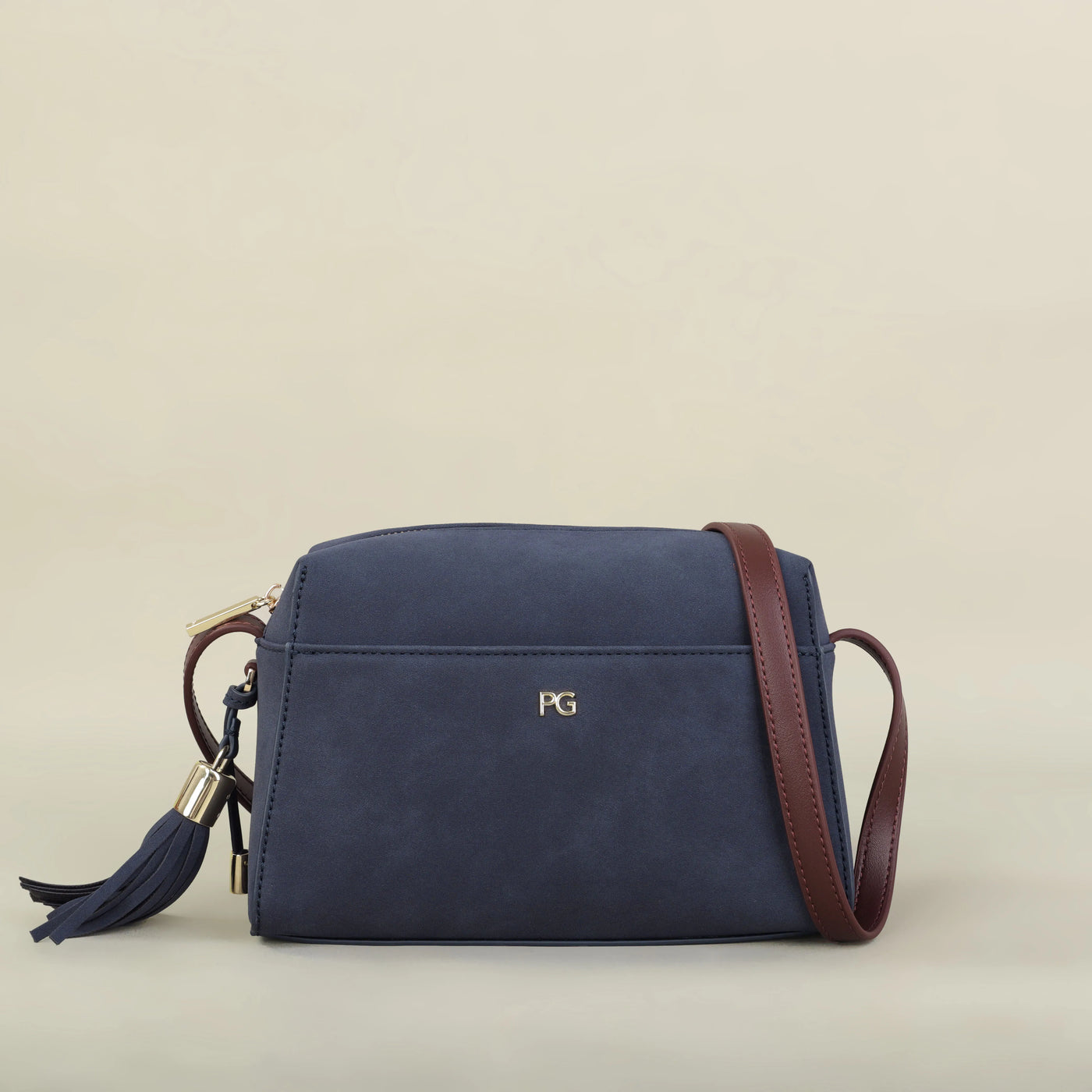 PG Lightweight Fall /Classic 2026 Fashion Design Slash Bag, High-End Minimalist Elegant Women's Square Satchel, Classic Design