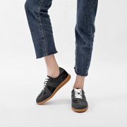 Women's Round Toe Leather Sneakers – Shop at OWNLUXE