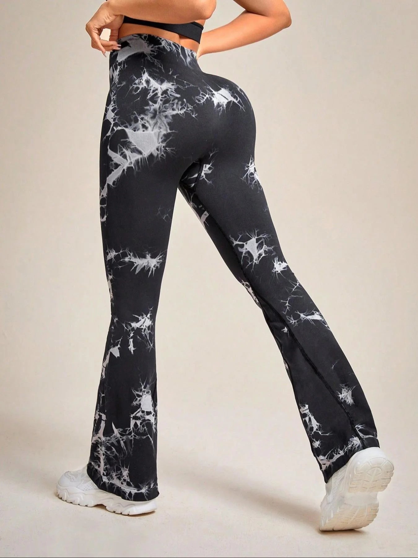 Flare Tie-Dye Yoga Pants with High Waist – Seamless & Stylish | Pantalon de yoga évasé tie-dye taille haute – Sans couture et tendance