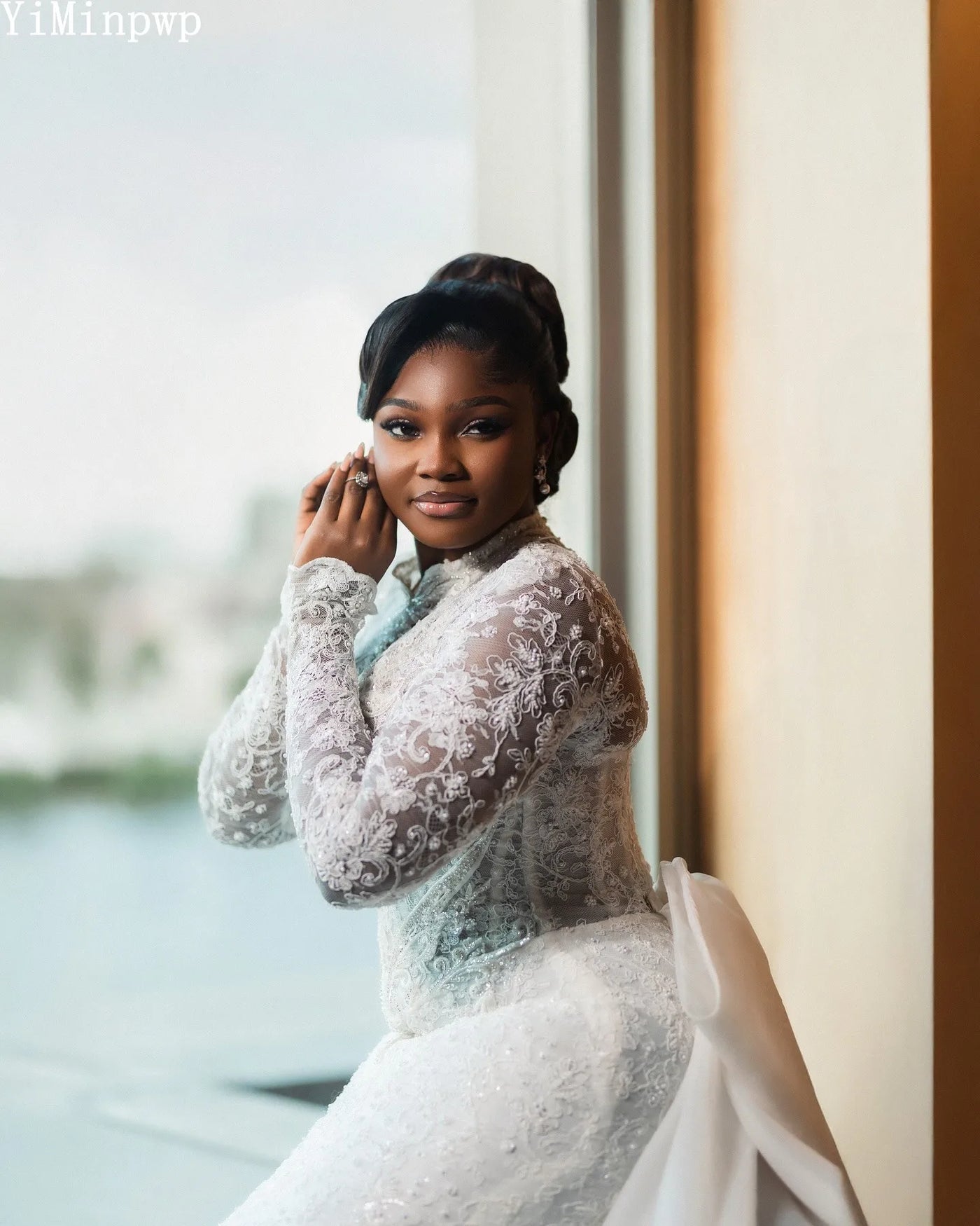 Lace Mermaid Wedding Dress | OWNLUXE