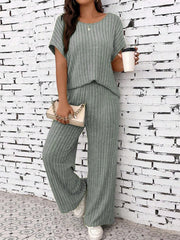 Women's Straight Leg Short Sleeve Plus Size T-Shirt | OWNLUXE