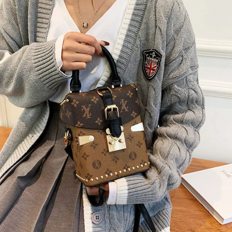 Retro Floral Mini Bucket Bag – Women's Casual Crossbody with Lock Buckle