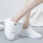 Load image into Gallery viewer, 💧 Waterproof PU Slip-Ons with Medium Heel | Chaussures Imperméables à Talon Moyen en PU
