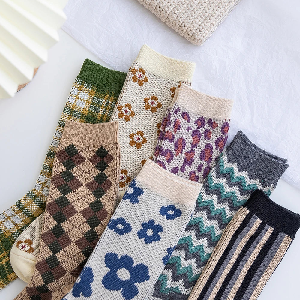 1 Pair Women Socks Spring Autumn Retro Style Men Couple Cotton Socks Flower Stripe Plaid Pattern Solid Colorful Socks EUR 37-43