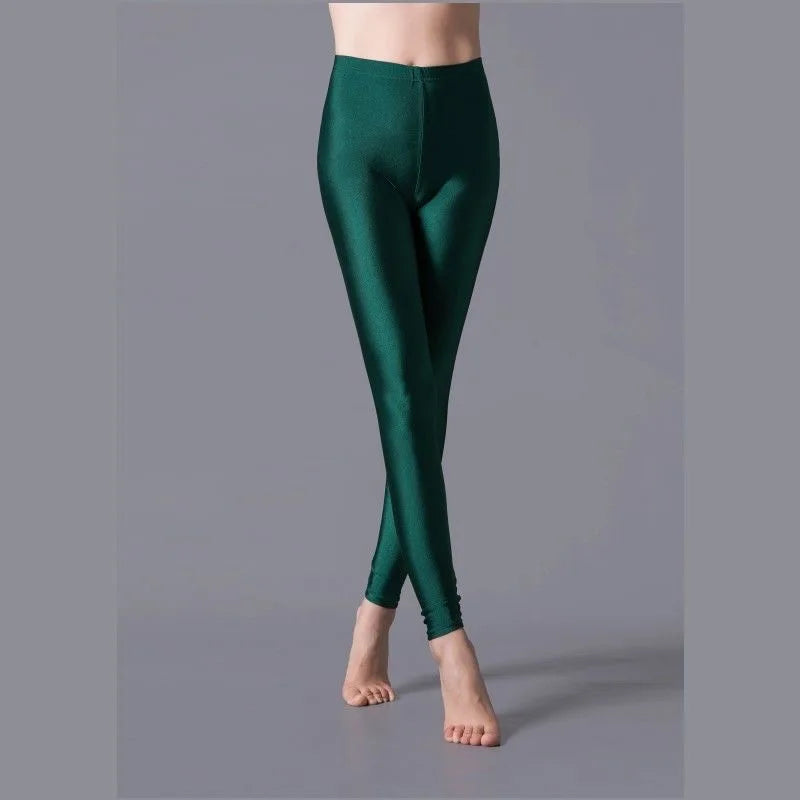 Skinny Extended-Size Shiny Yoga Leggings | OWNLUXE