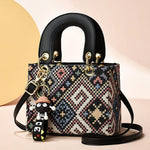 Load image into Gallery viewer, Tassel Flap Tote – Soft PU Leather / Sac Cabas à Frange – Cuir PU Souple
