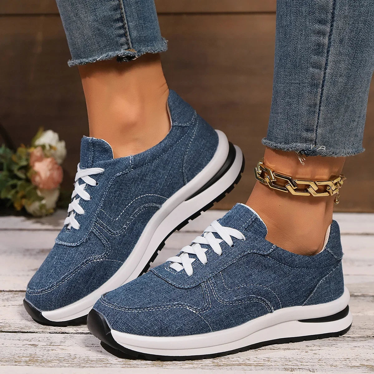 👟 Women's Denim Lace-Up Sneakers | Baskets à lacets en denim pour femme