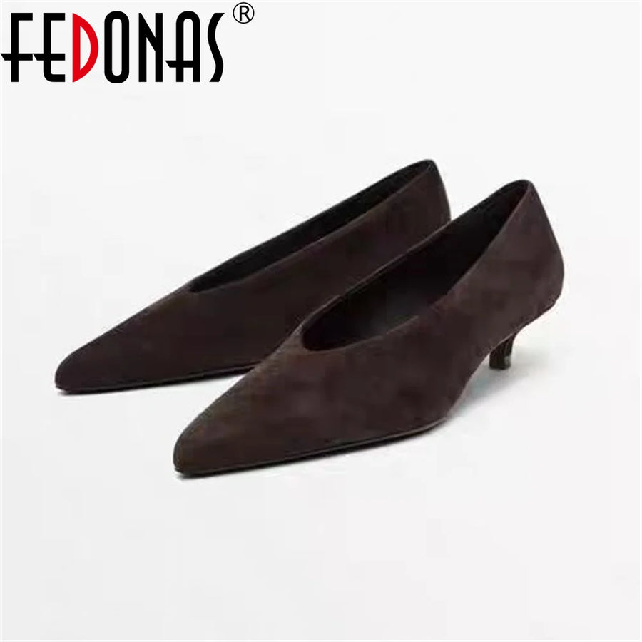 Women's Pointed Toe Retro Pumps | OWNLUXE
