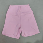Load image into Gallery viewer, High-Waisted Skinny Shorts – All-Season Comfort | Short skinny taille haute – Confort toutes saisons
