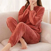 Two-Piece Velvet Pajama Set (Sjt-Green) – Shop at OWNLUXE