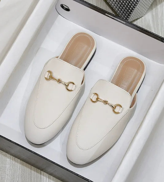 Women’s Chain Detail Flat Mules – Closed Toe Slides