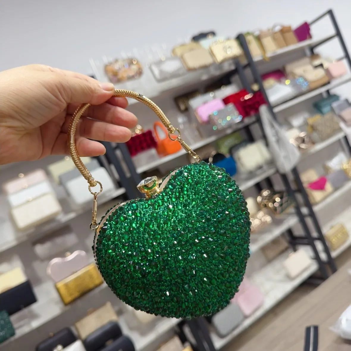 Luxury Diamond Inlay Heart Shape Crystal Clutch Purse | OWNLUXE
