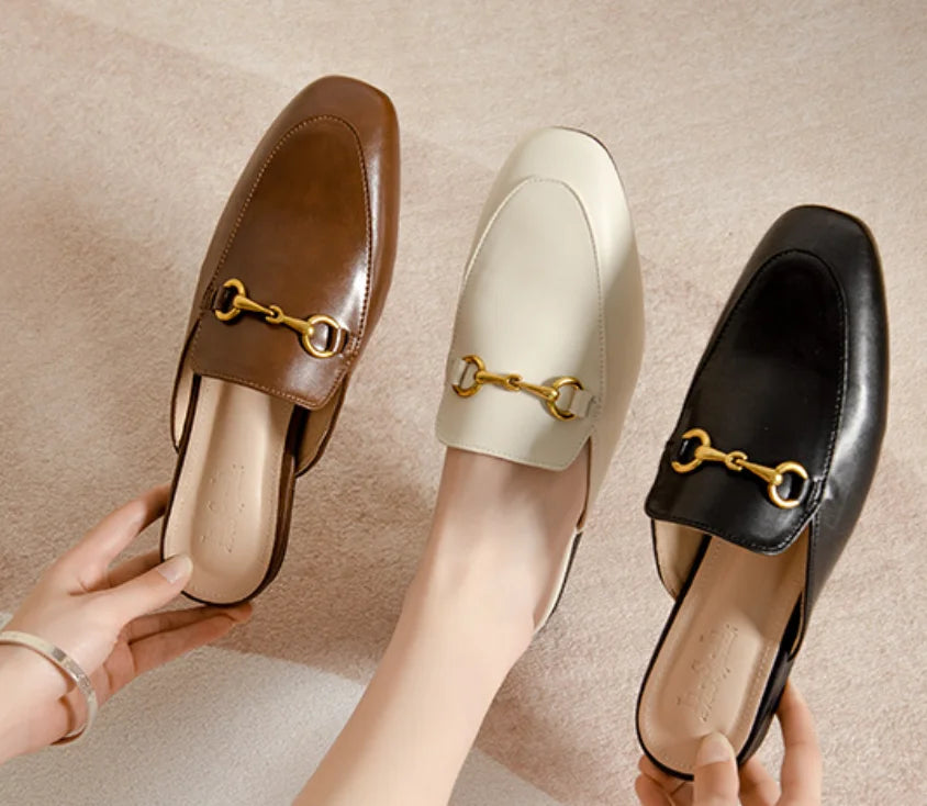 Women’s Chain Detail Flat Mules – Closed Toe Slides