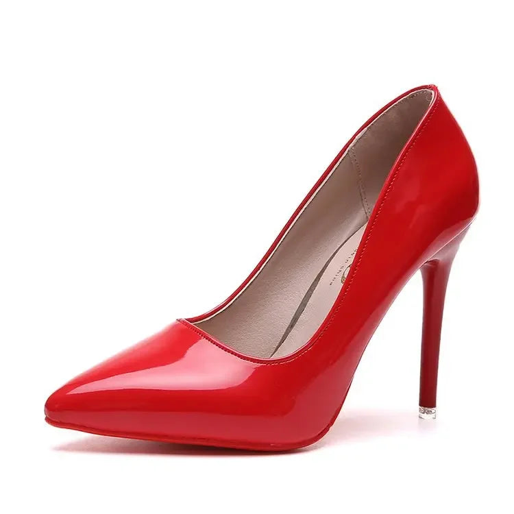 Pointed Super-High Heel Pumps for Dramatic Elevation