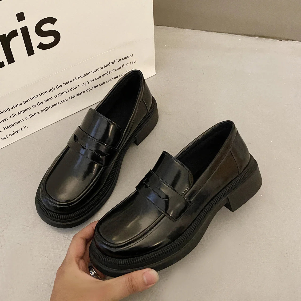 Women's Round Toe Retro Loafers – Shop at OWNLUXE