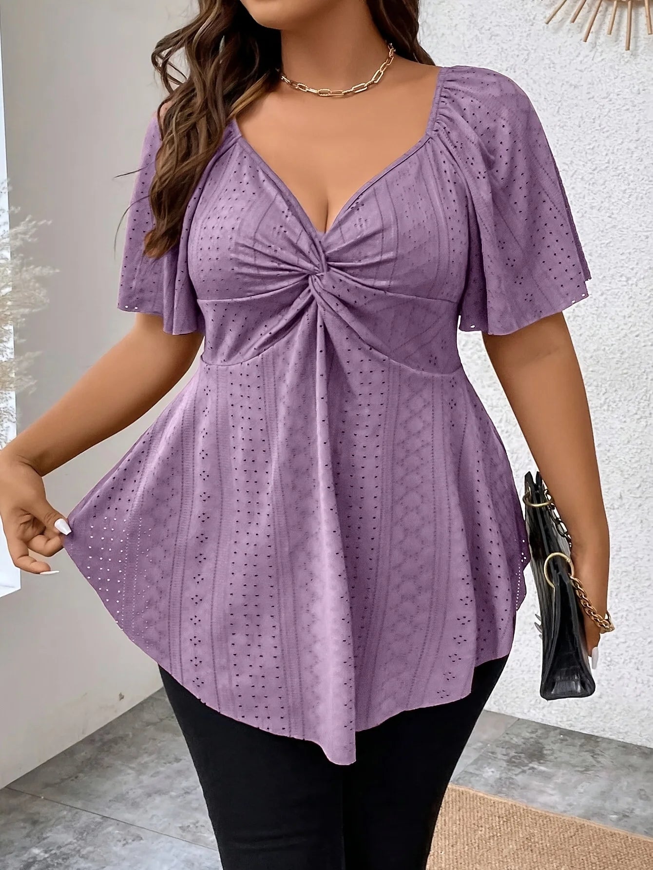 Women's V-Neck Plus Size T-Shirt (Pink) | OWNLUXE