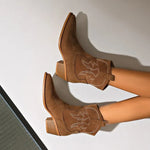 Load image into Gallery viewer, Women’s Modern Winter Boots / Bottes d’Hiver Modernes pour Femmes
