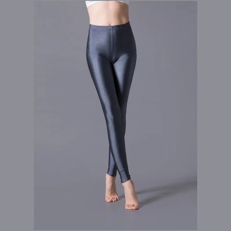 Skinny Extended-Size Shiny Yoga Leggings | OWNLUXE