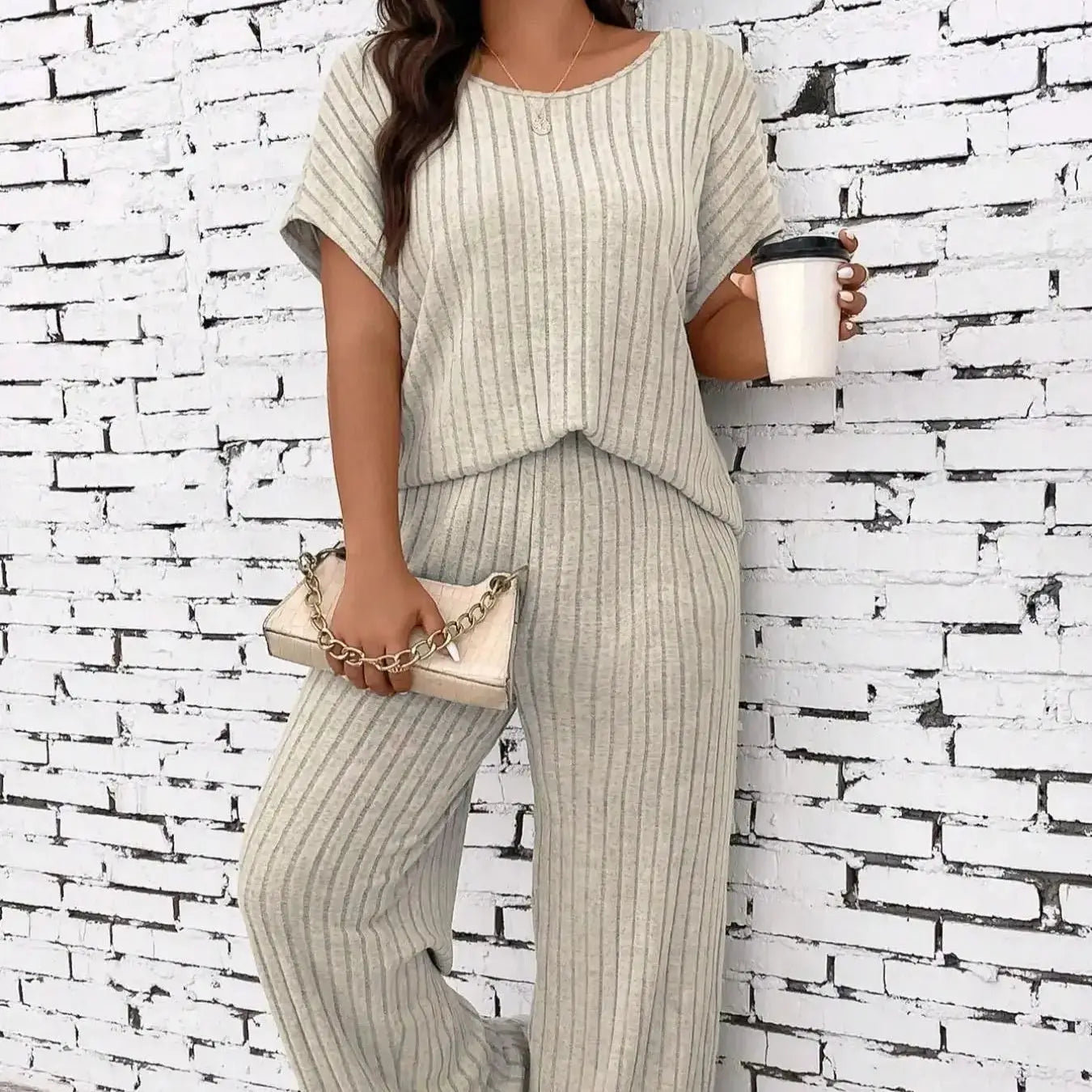 Women's Straight Leg Short Sleeve Plus Size T-Shirt | OWNLUXE