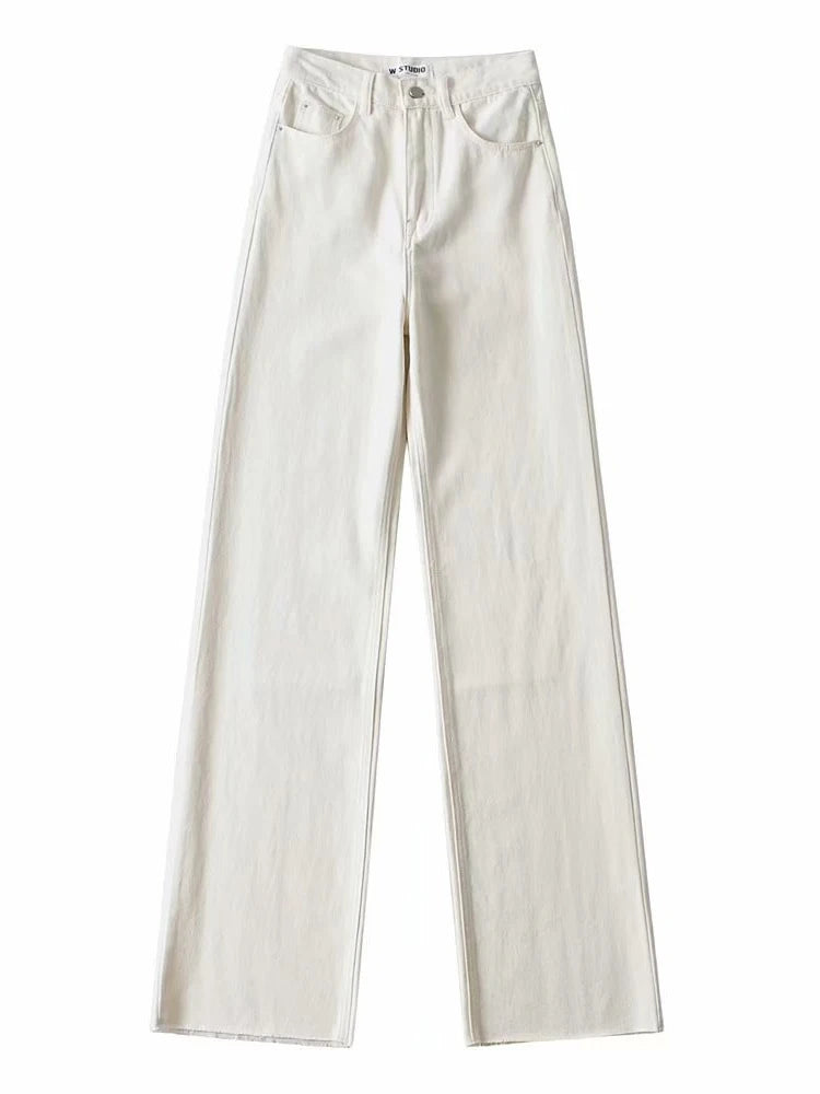 High-Waisted Straight Jeans – Perfect for Fall | Jean droit taille haute – Parfait pour l’automne