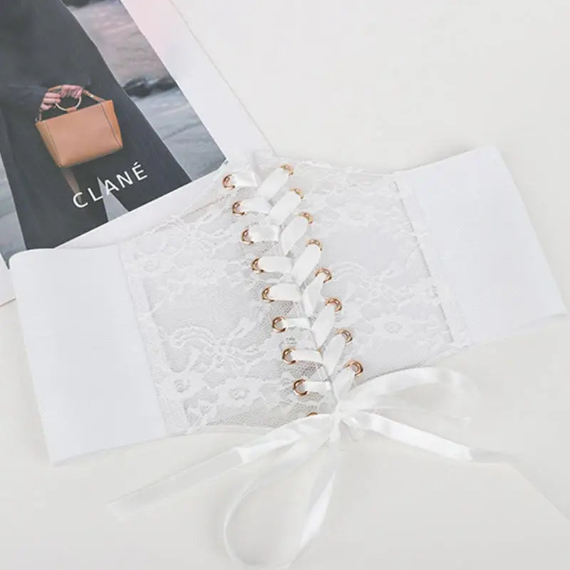 Embroidered Lace Corset | OWNLUXE
