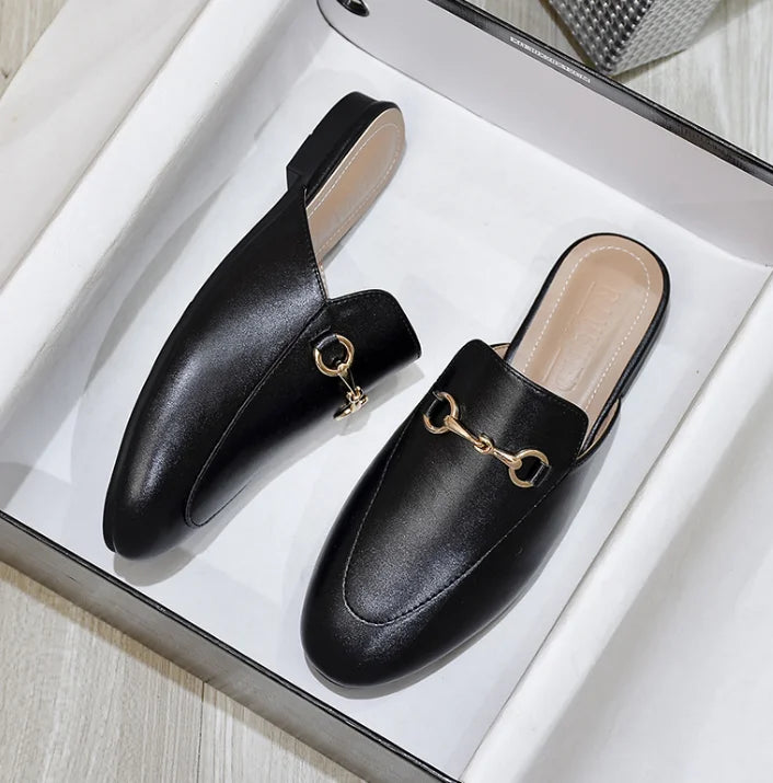 Women’s Chain Detail Flat Mules – Closed Toe Slides