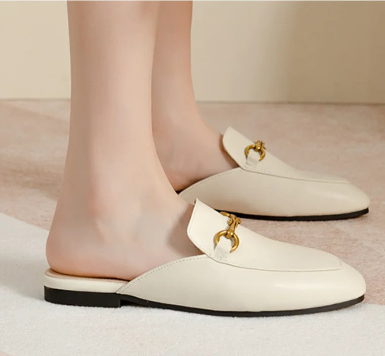 Women’s Chain Detail Flat Mules – Closed Toe Slides