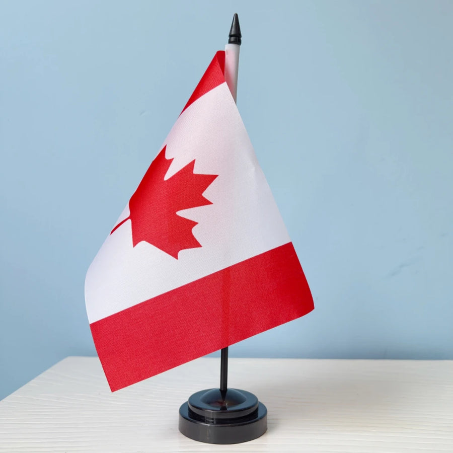 Canadian Desk Flag – Polyester Maple Leaf Office & Decor Banner | OWNLUXE