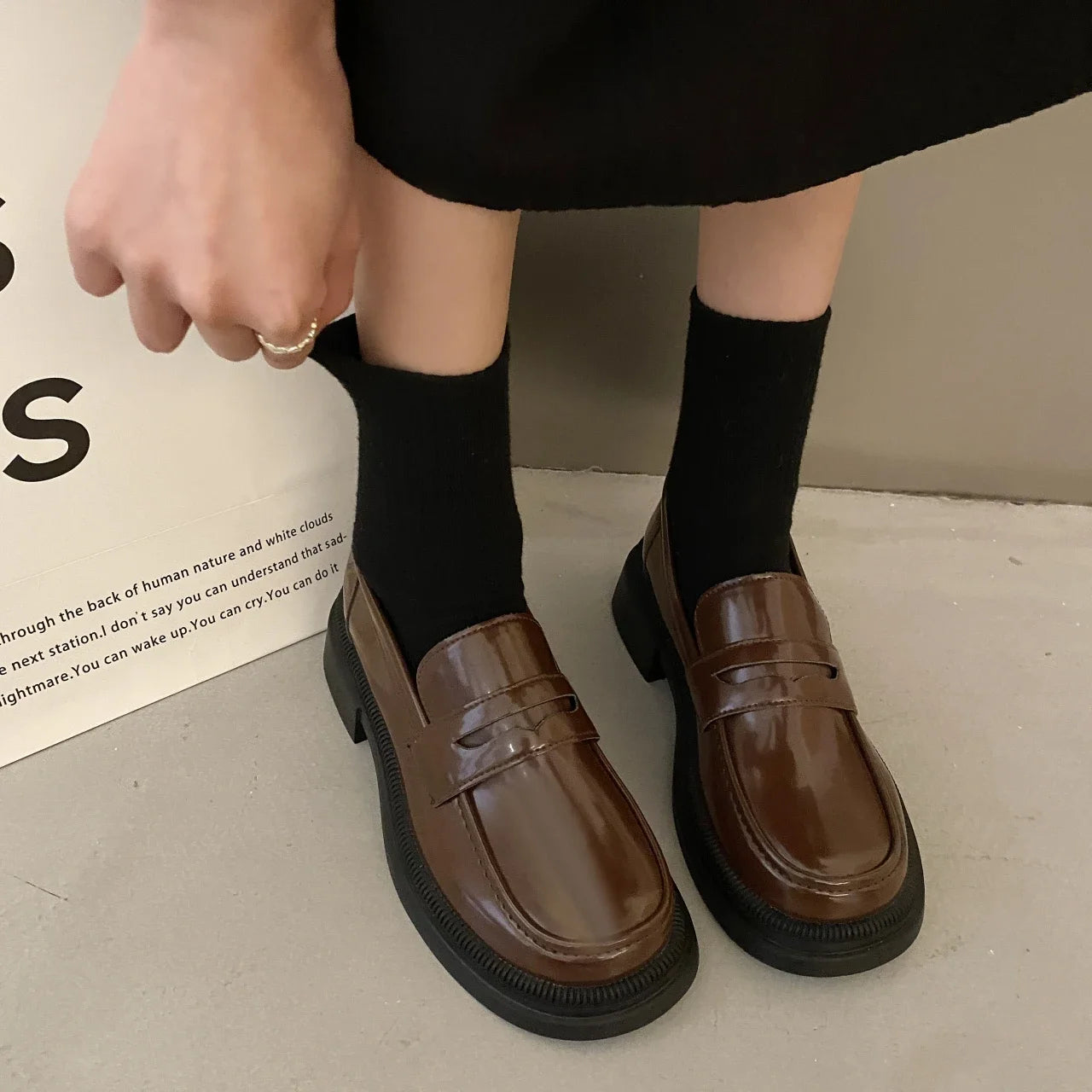 Women's Round Toe Retro Loafers – Shop at OWNLUXE
