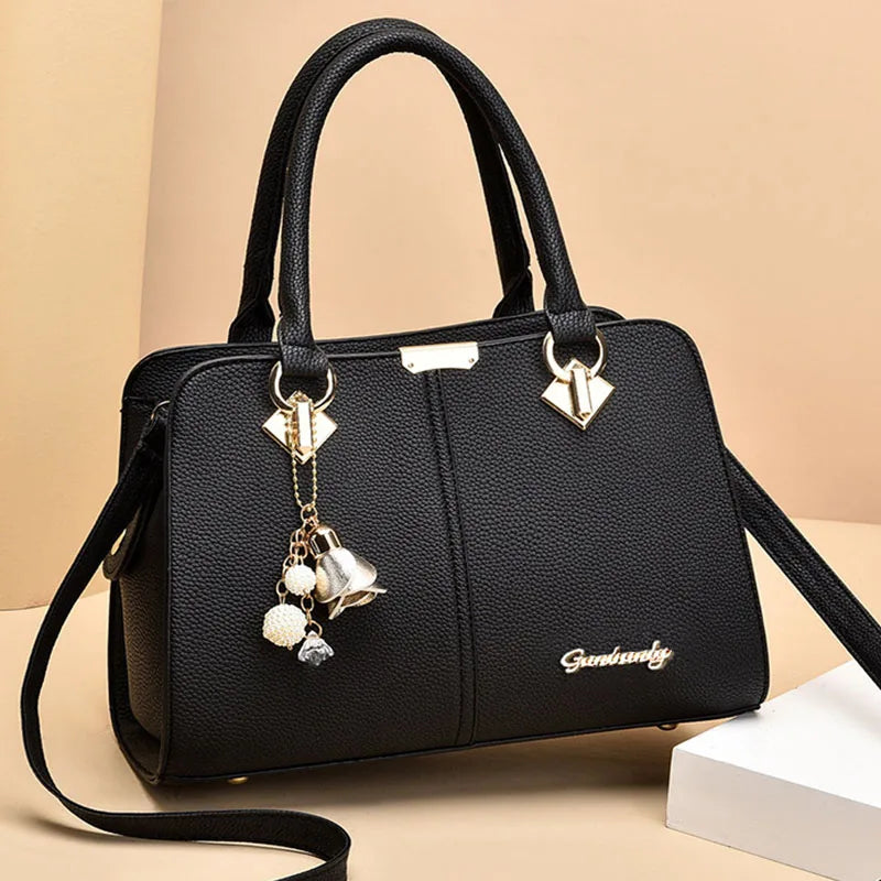 Fashion Tote Bag with Tassel – Stylish & Versatile | Sac Cabas avec Gland – Élégant & Polyvalent
