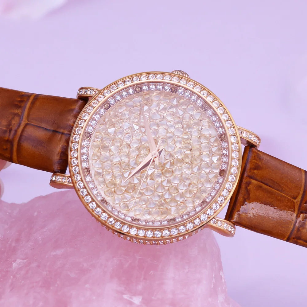 Leather Strap Quartz Watch - Minimalist Water-Resistant Wristwatch