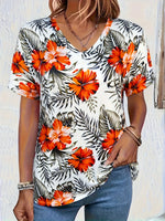 Load image into Gallery viewer, Floral V-Neck Tee / T-shirt à col en V motif floral
