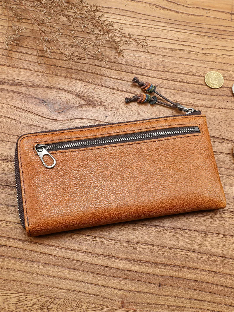 Spacious Vegetable-Tanned Leather Vintage Wallet | OWNLUXE