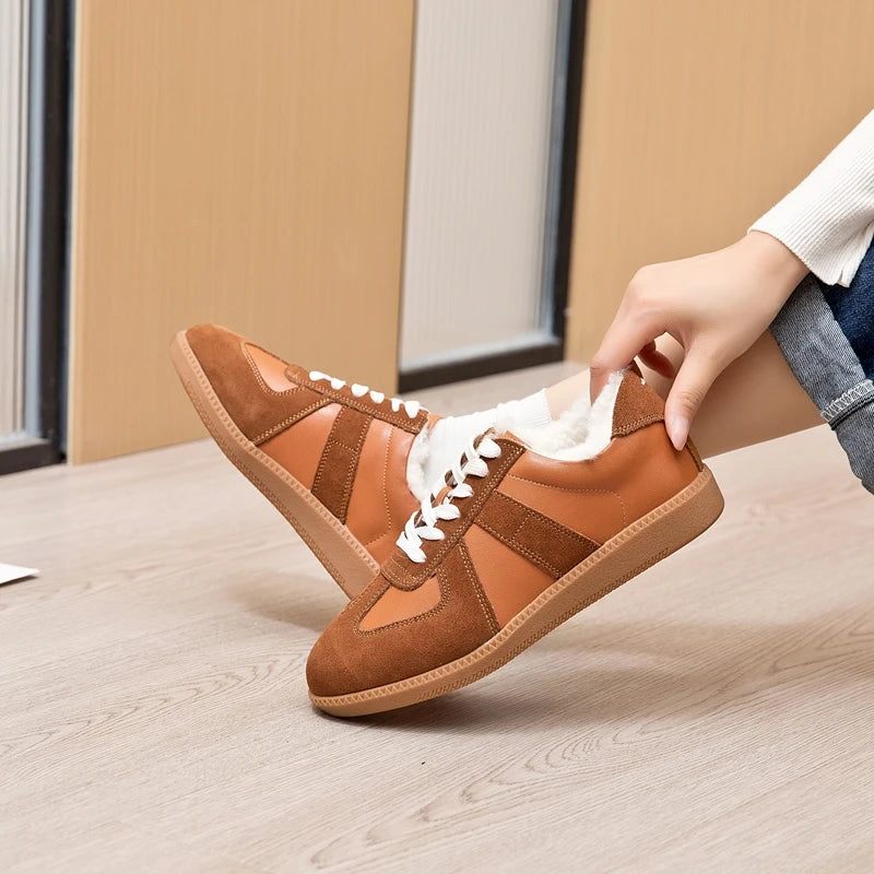 Women's Round Toe Leather Sneakers – Shop at OWNLUXE