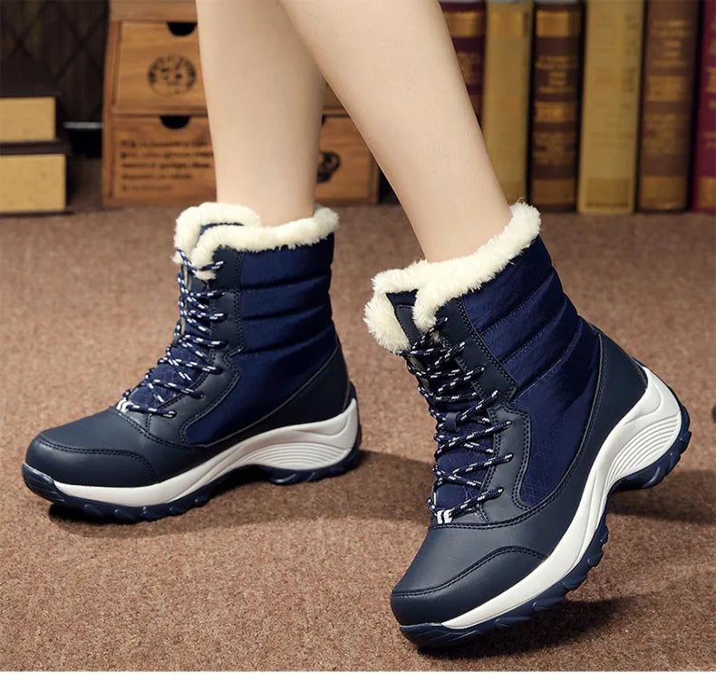 Chic Mid-Calf Winter Platform Boots with Plush Lining