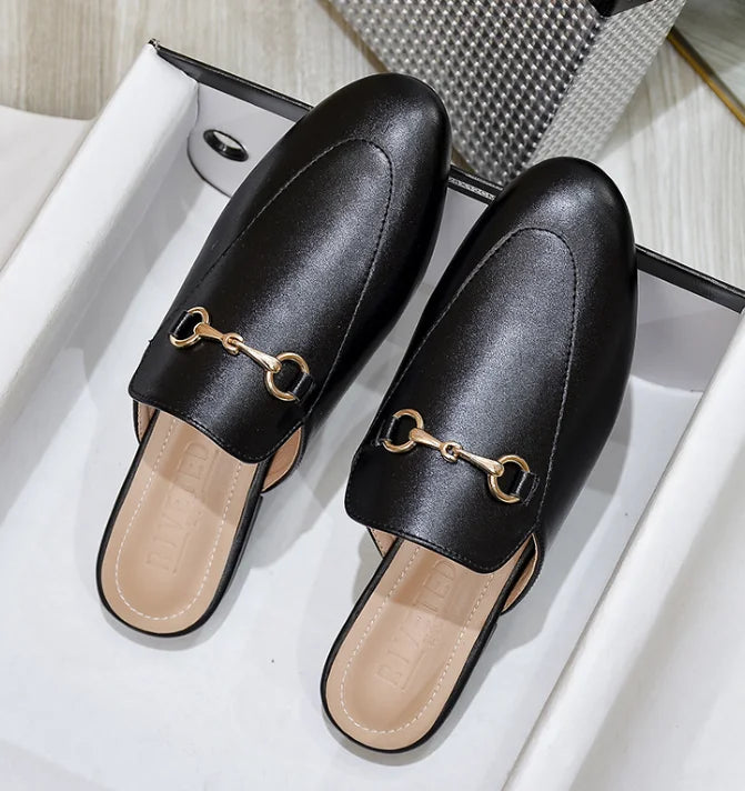 Women’s Chain Detail Flat Mules – Closed Toe Slides
