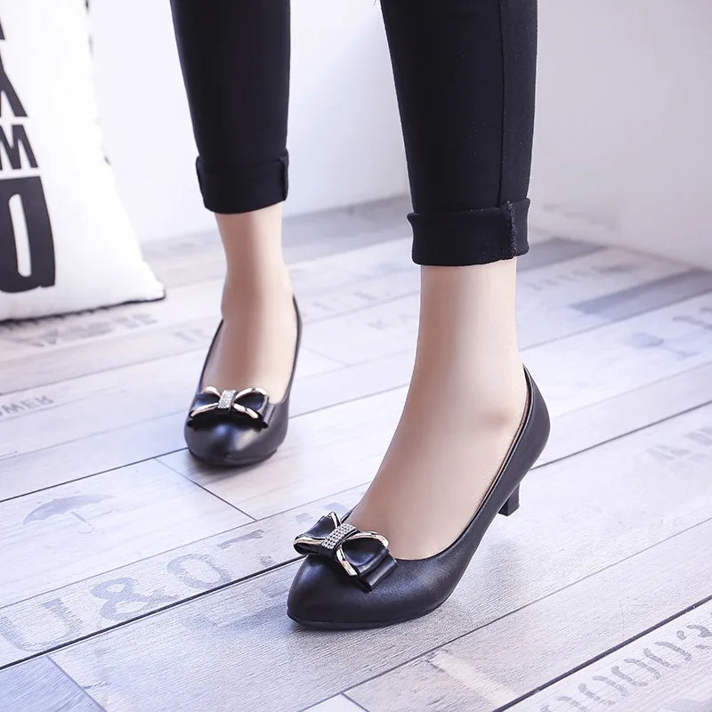 Women's Leather Plus Size Pumps | OWNLUXE