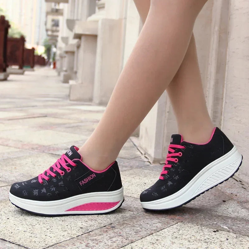 Women’s Lightweight Lace-Up Sneakers – Everyday Comfort